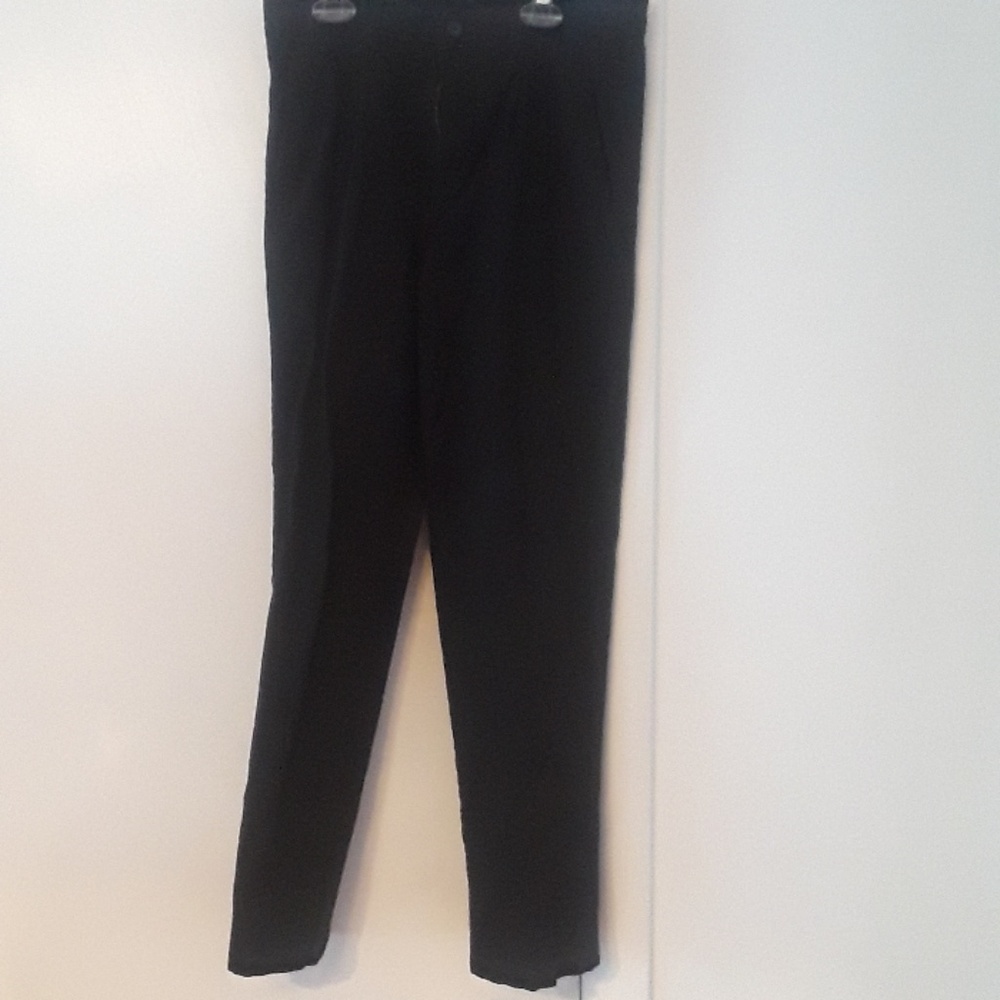 Black pleated dress pants 30x30